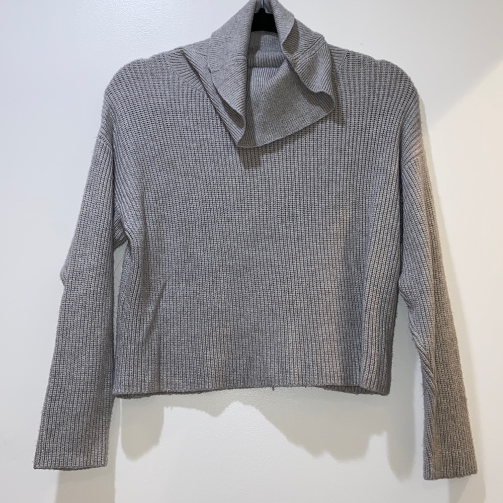 Cropped sweater